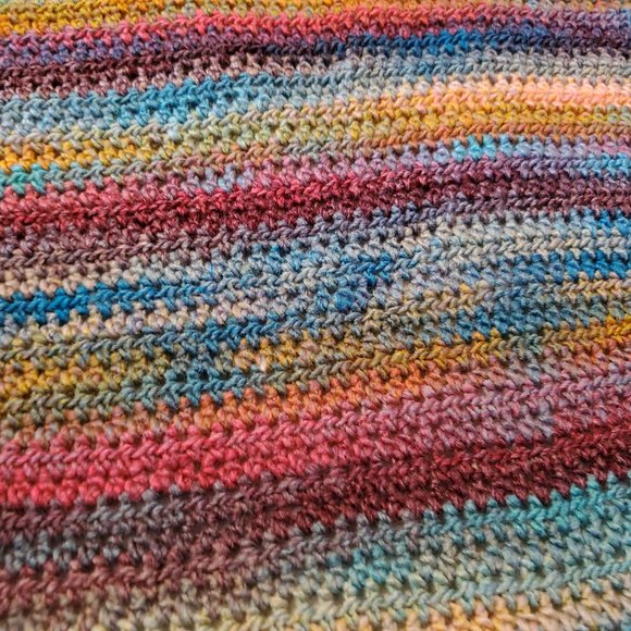 Crochet Showtime Triangle Scarf/New - Picture 7 of 9